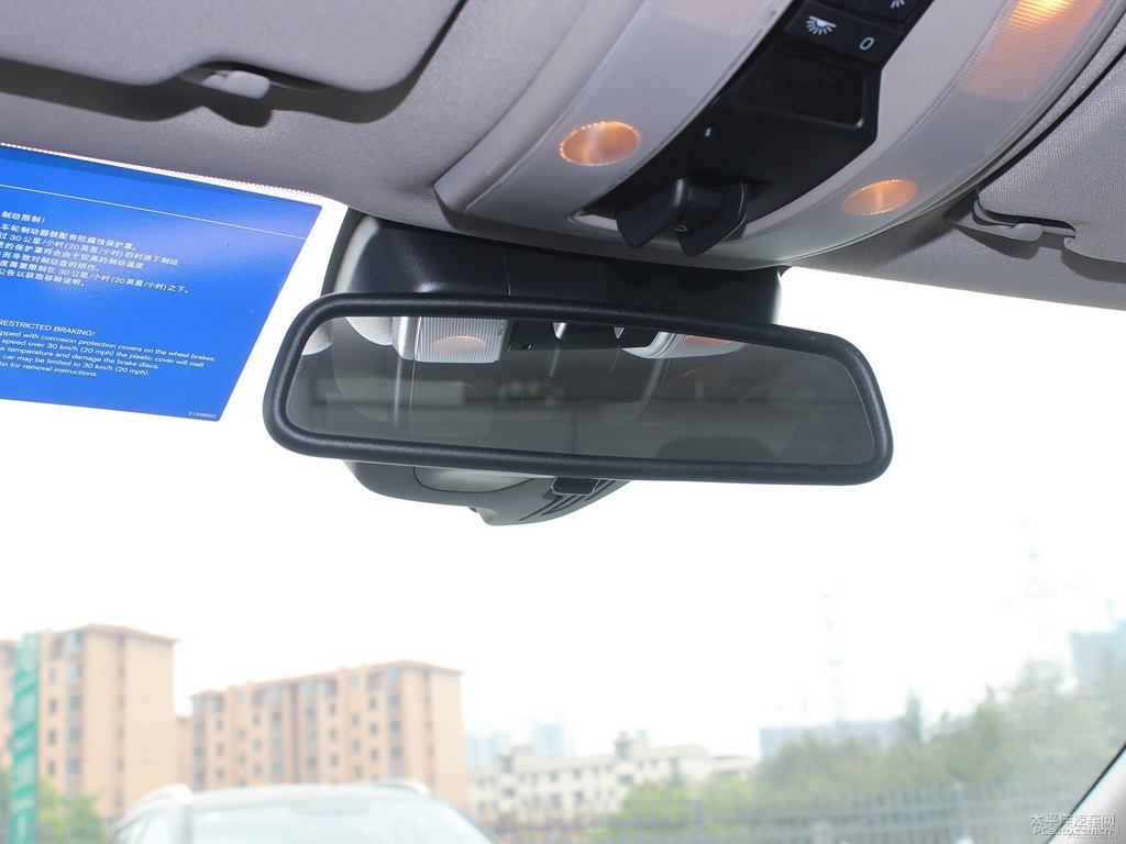 亮鉑銅沃爾沃S60車廂內(nèi)飾圖片