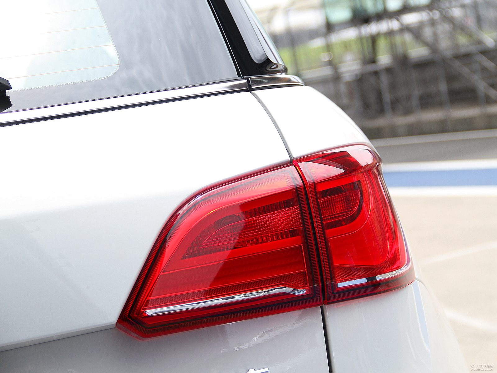 Oذ׹H6 Coupe܇(ch)β^DƬ