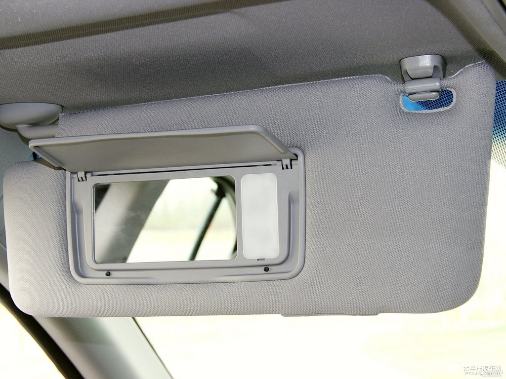 奧夫特黑雅閣車廂內(nèi)飾圖片