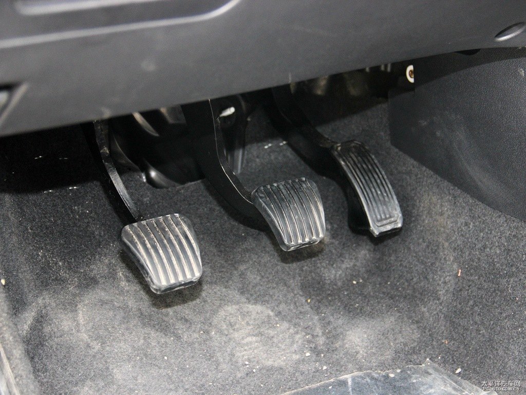 閃光月光白長安CS75中控內(nèi)飾圖片