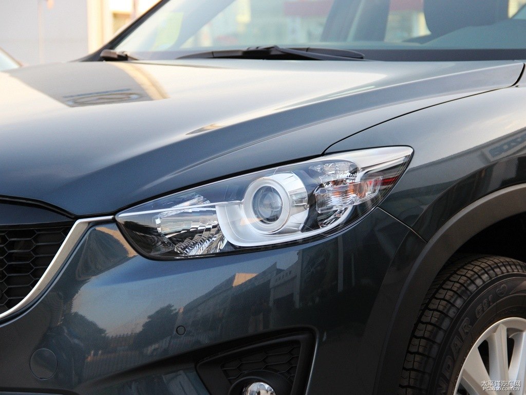 格調(diào)灰馬自達(dá)CX-5車頭外觀圖片