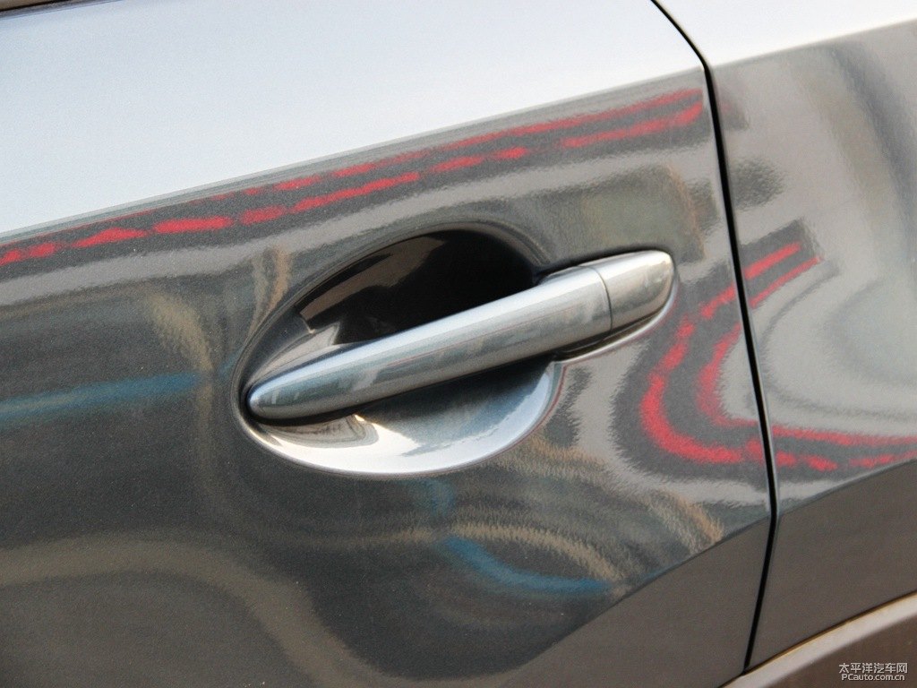 格調(diào)灰馬自達(dá)CX-5車(chē)身外觀圖片