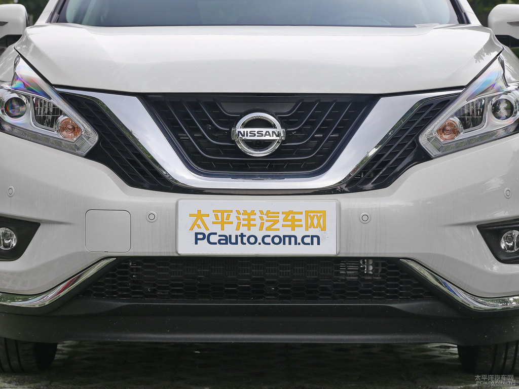 珠光白樓蘭車頭外觀圖片