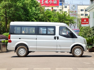 東風(fēng)小康C36外觀實拍圖