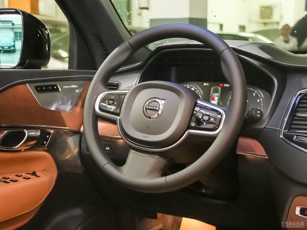 瑪瑙黑沃爾沃XC90中控內飾圖片
