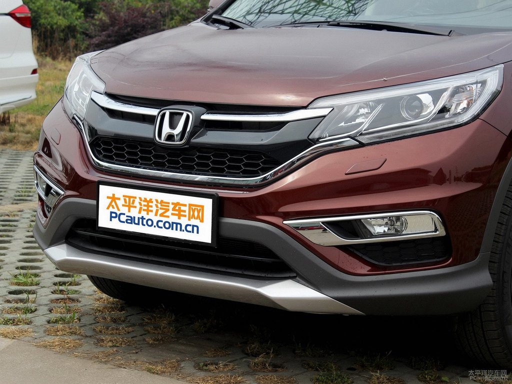 琥珀棕本田CR-V車頭外觀圖片