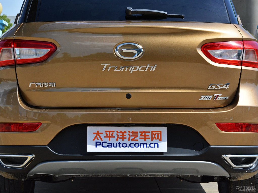 香檳金傳祺GS4車尾外觀圖片