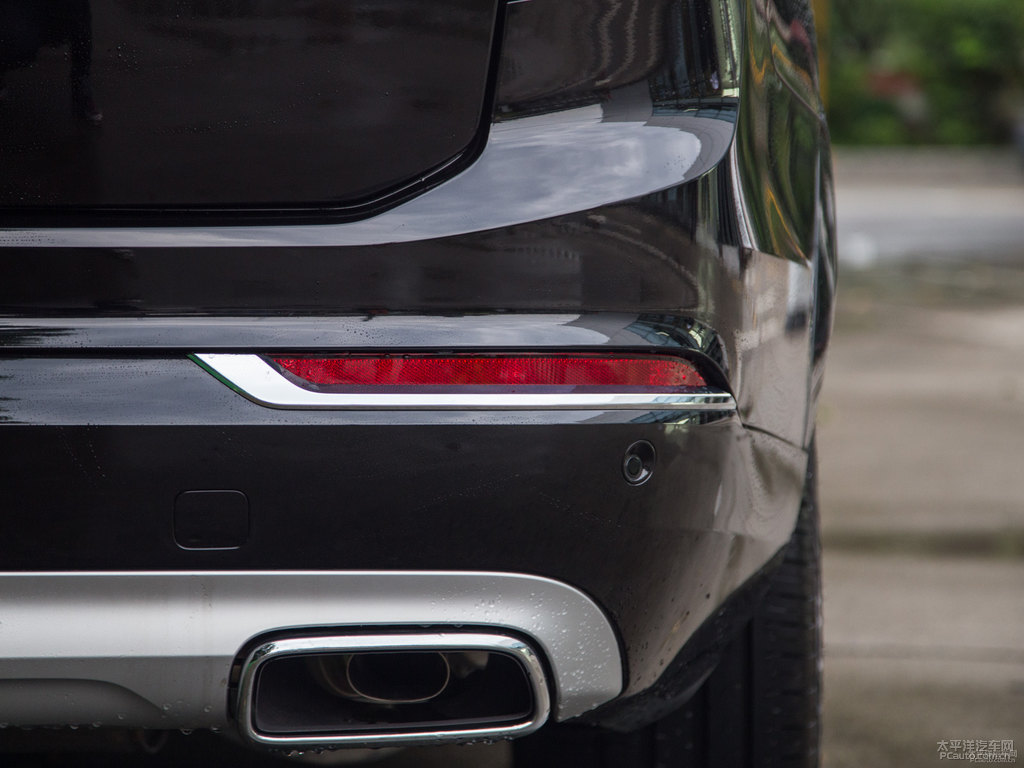 瑪瑙黑沃爾沃XC90車尾外觀圖片
