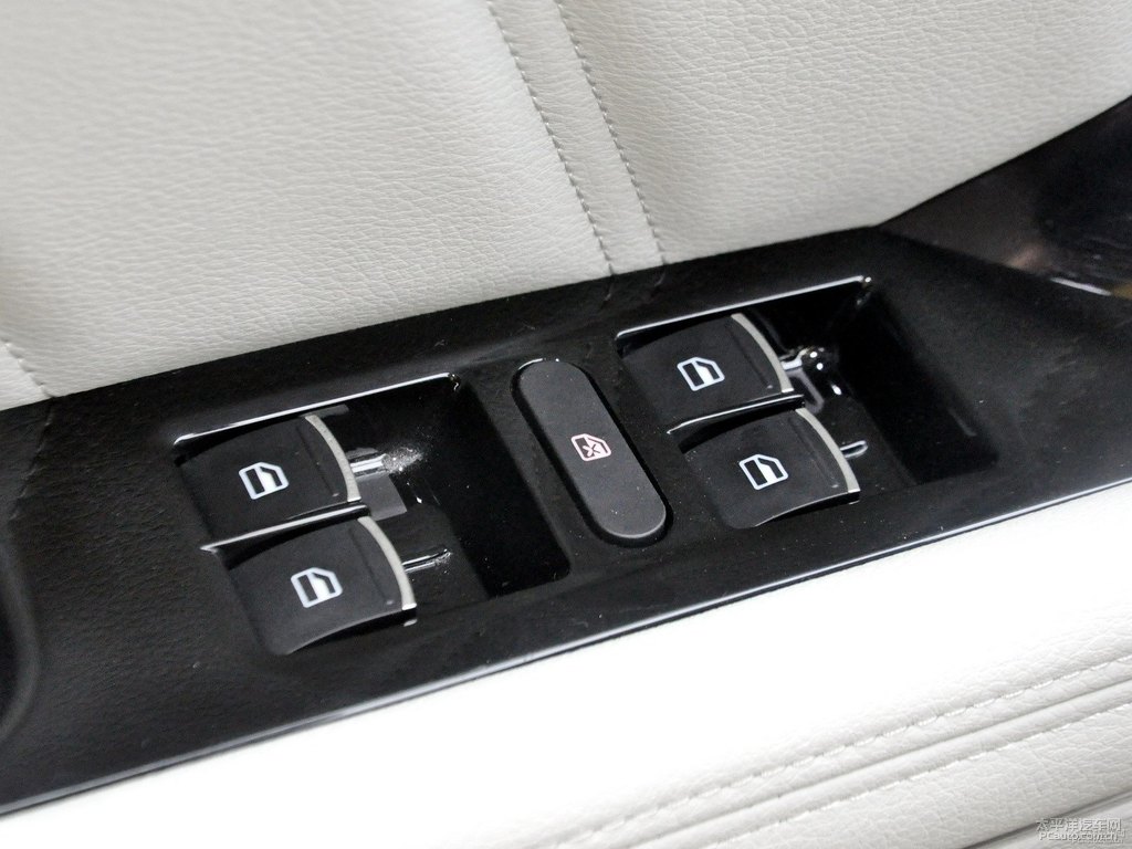 極地白哈弗H6 Coupe車廂內(nèi)飾圖片