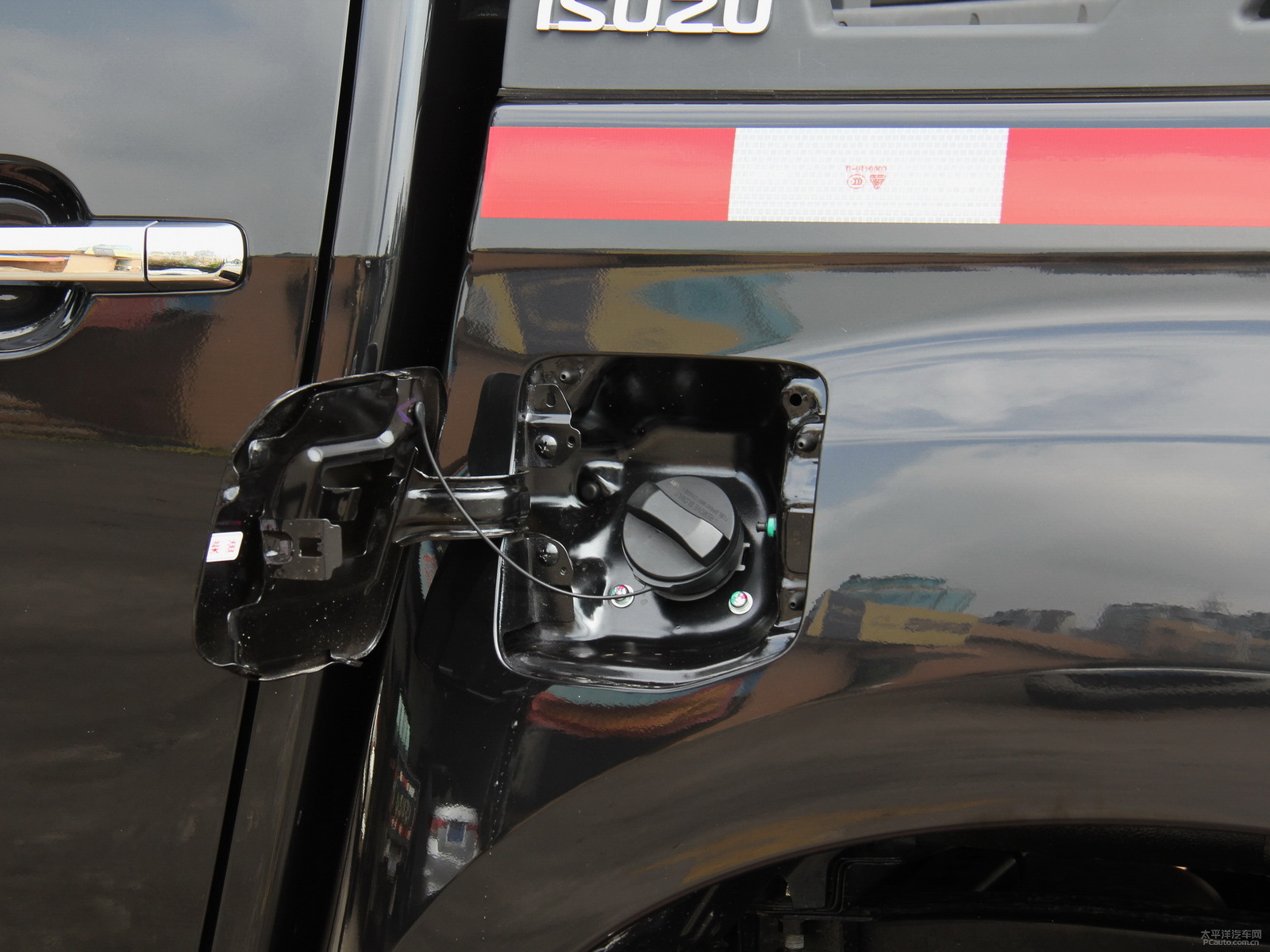 D-MAX܇^DƬ