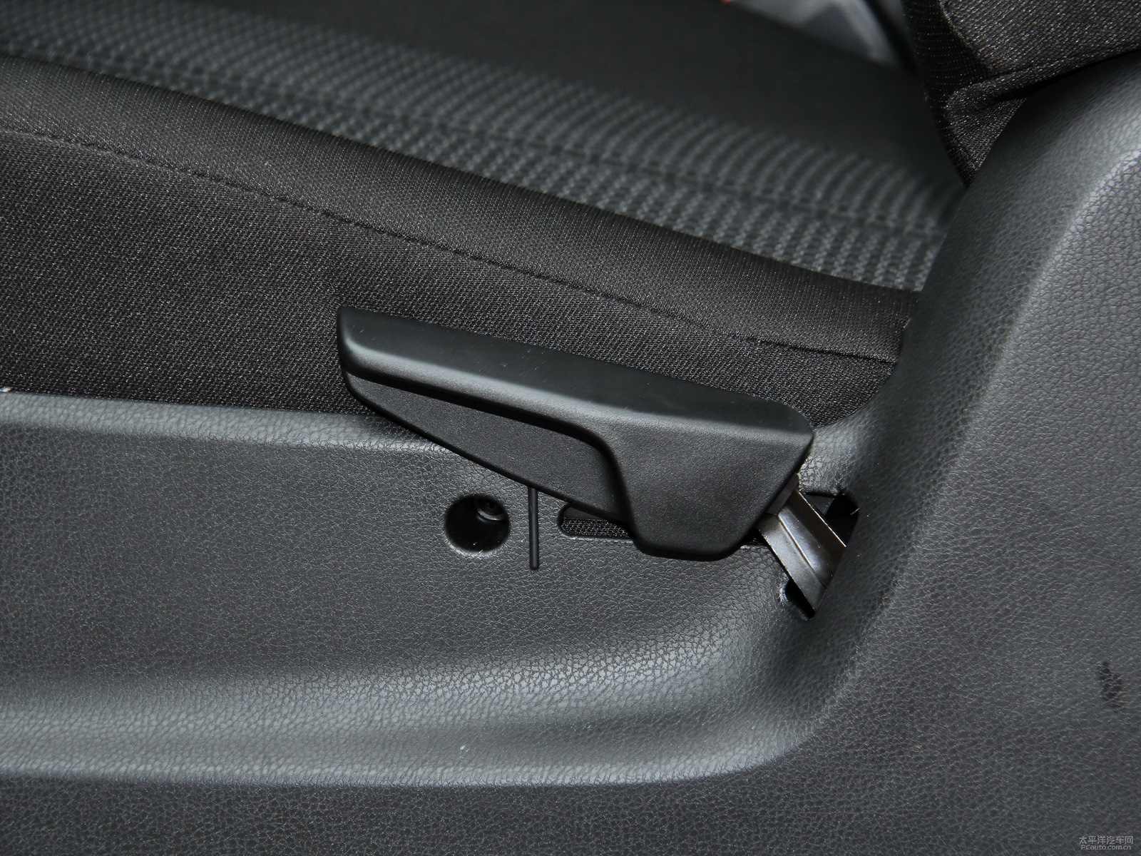 D-MAX΃(ni)DƬ