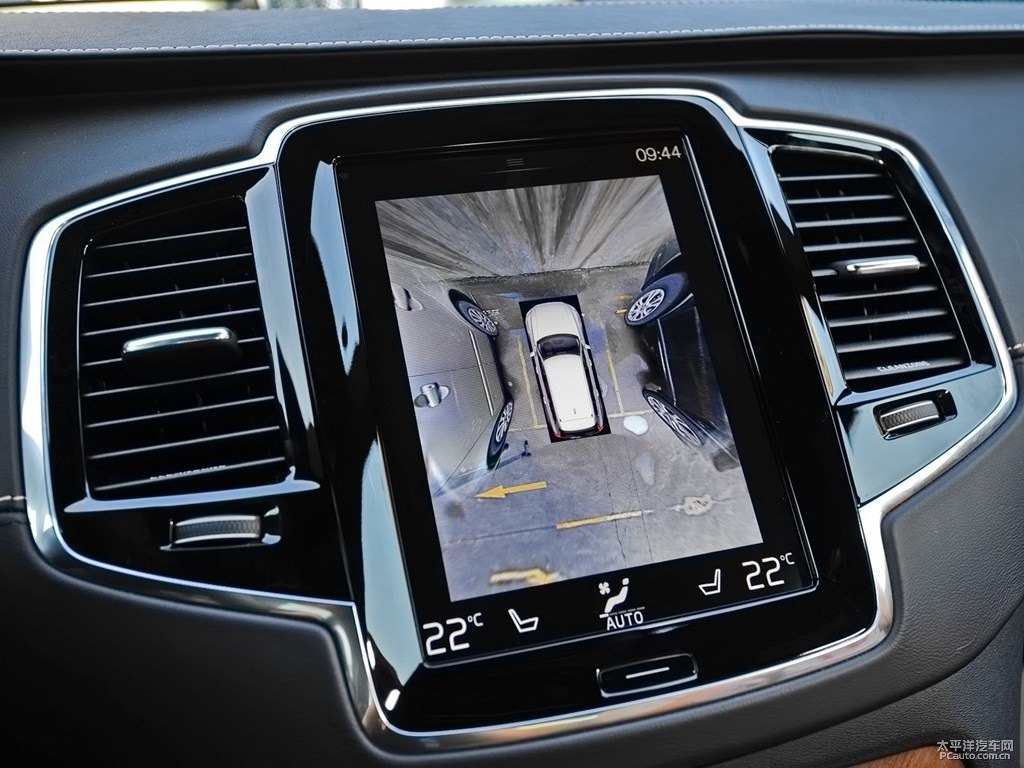 瑪瑙黑沃爾沃XC90中控內(nèi)飾圖片