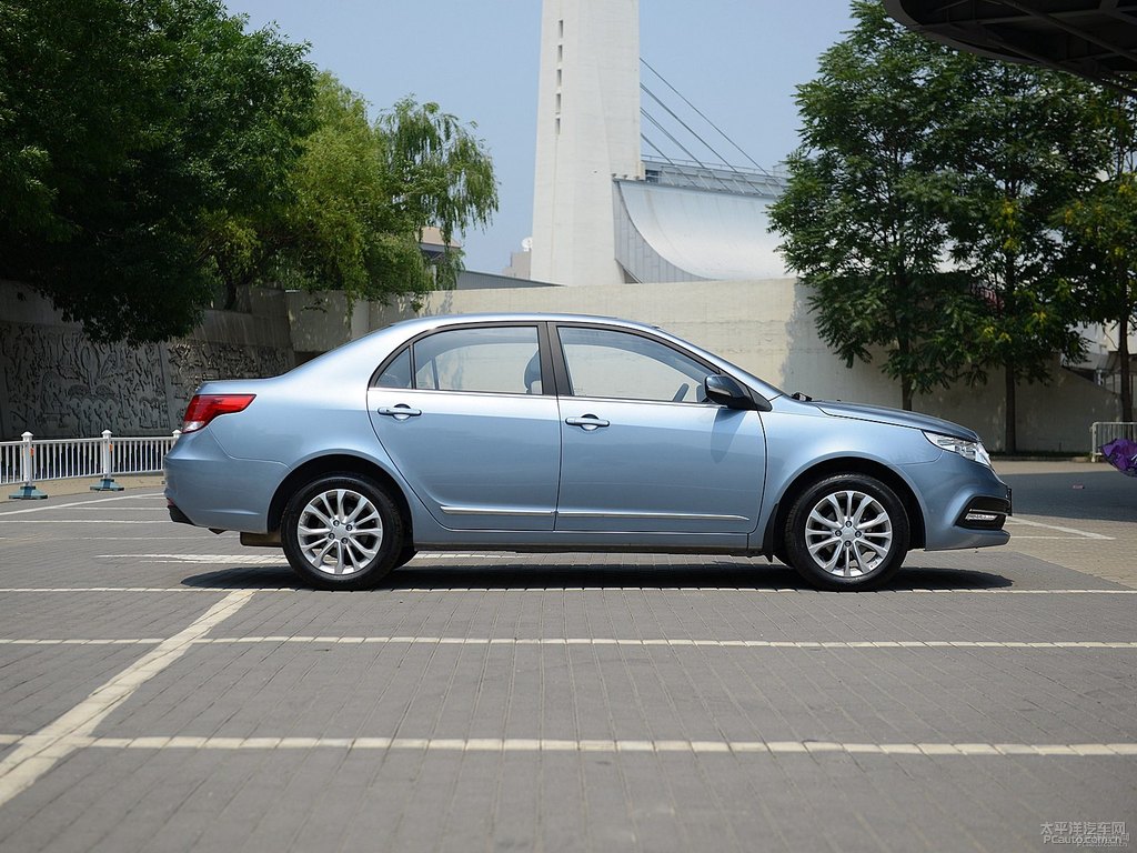 冰川藍(lán)遠(yuǎn)景整車(chē)外觀外觀圖片