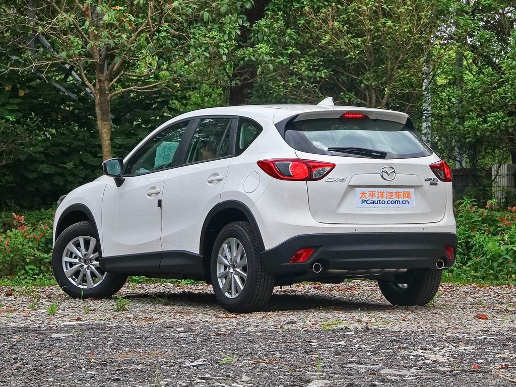 珠光白馬自達CX-5整車外觀外觀圖片