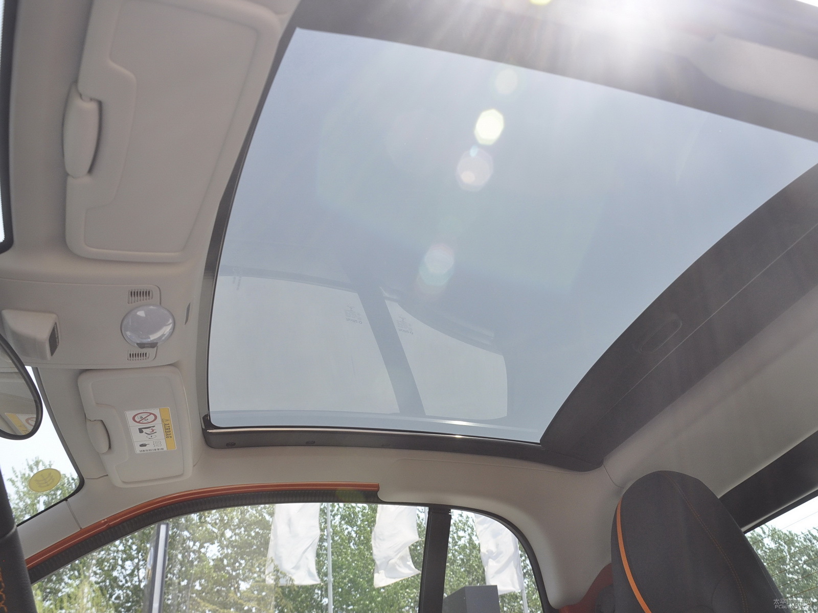 ɫsmart fortwo܇(ni)DƬ