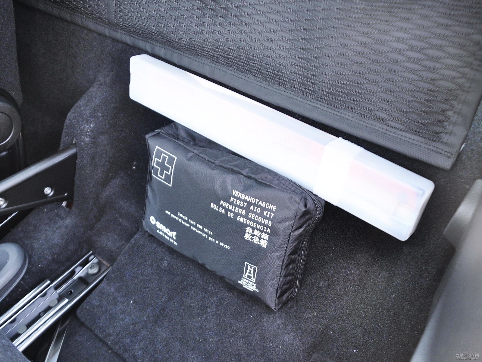 ɫsmart fortwo(x)(ji)(x)(ji)DƬ