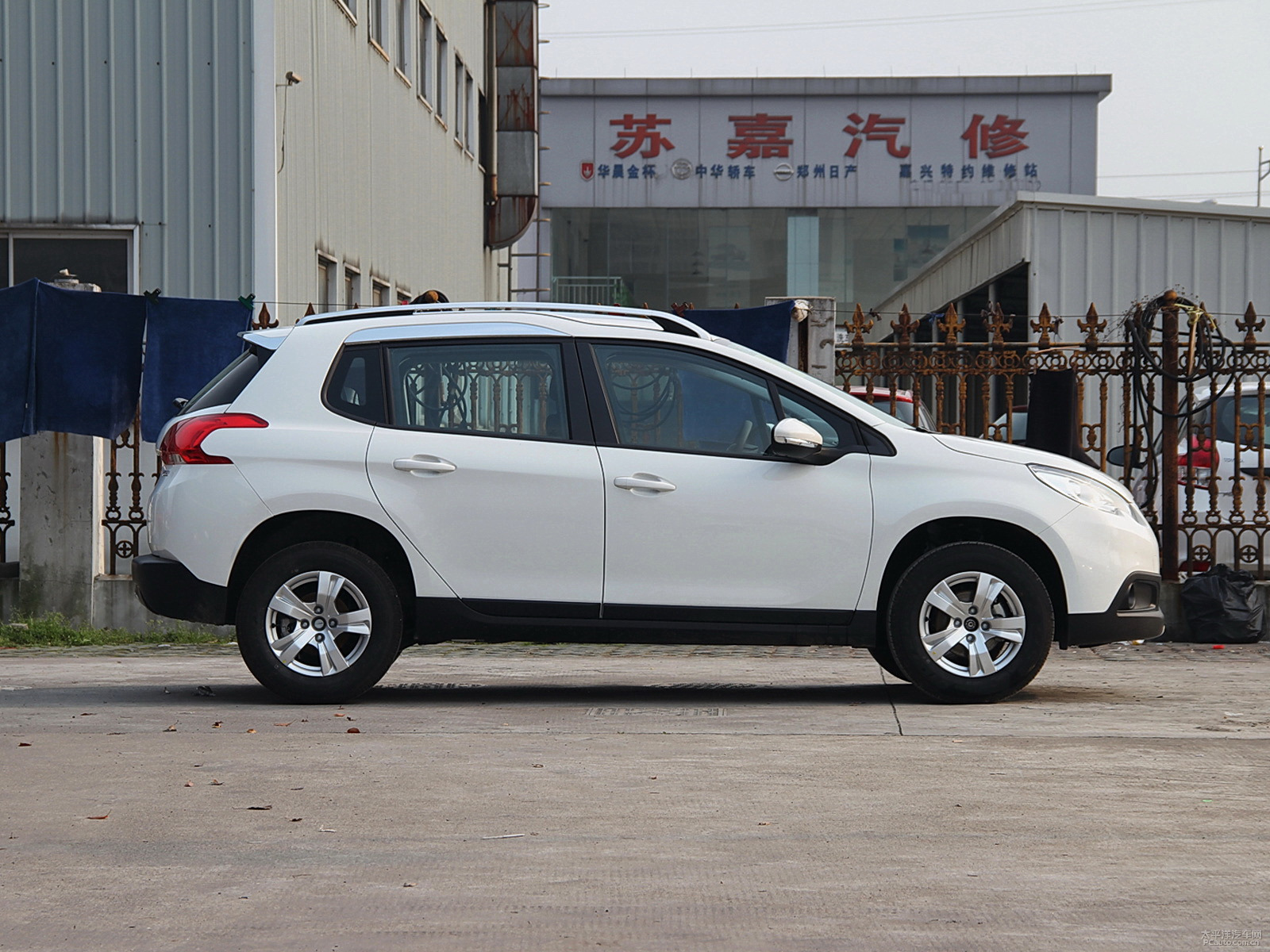 標(biāo)致2008外觀高清大圖