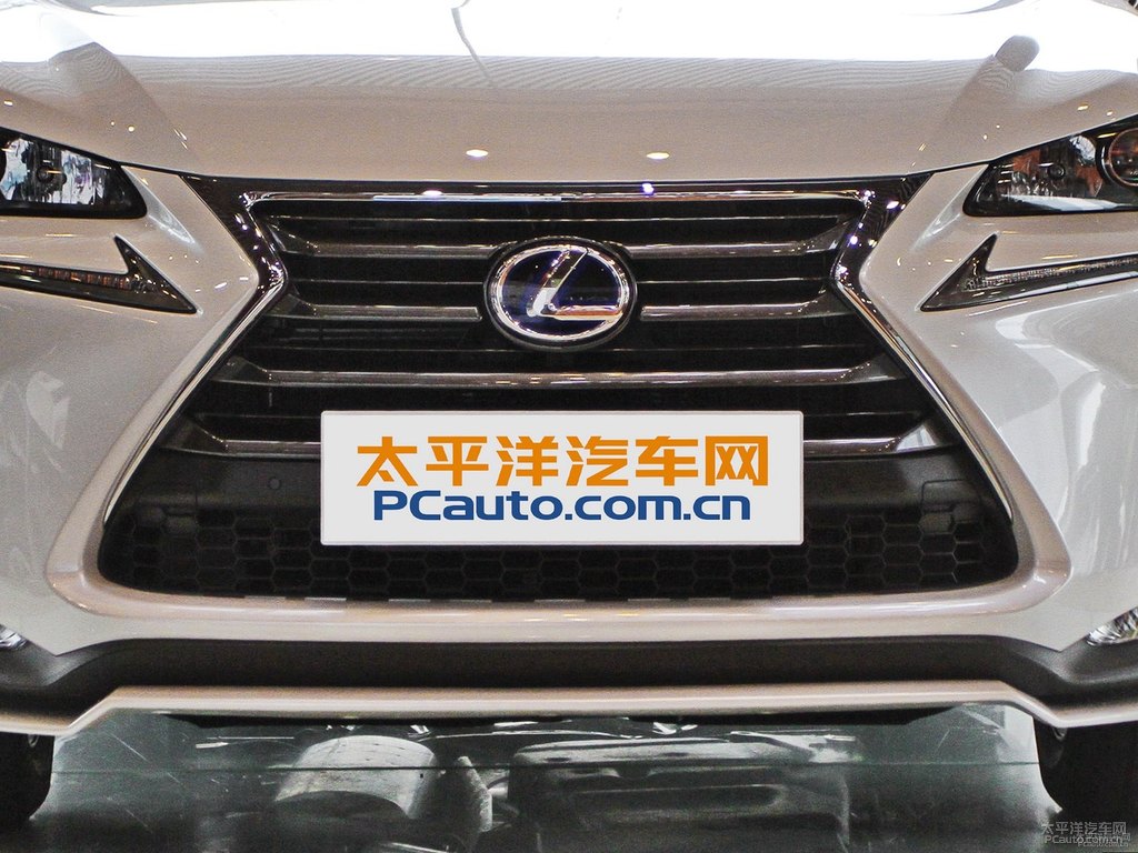 超音速石英白雷克薩斯NX車頭外觀圖片