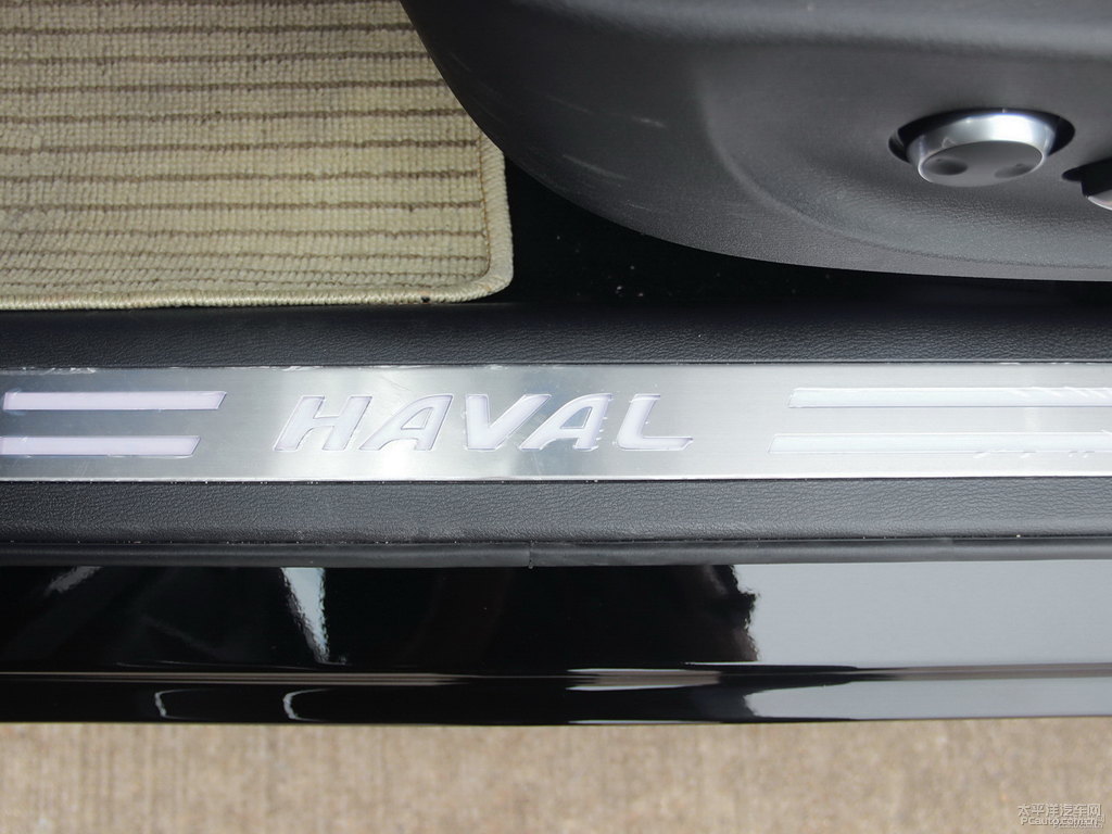 經(jīng)典黑哈弗H6 Coupe車廂內(nèi)飾圖片