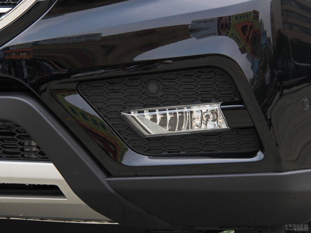 經(jīng)典黑哈弗H6 Coupe車(chē)頭外觀圖片