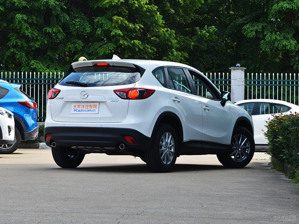 珠光白馬自達(dá)CX-5整車外觀外觀圖片