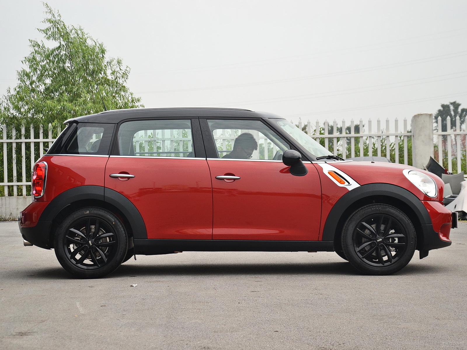 MINI COUNTRYMAN外觀高清大圖