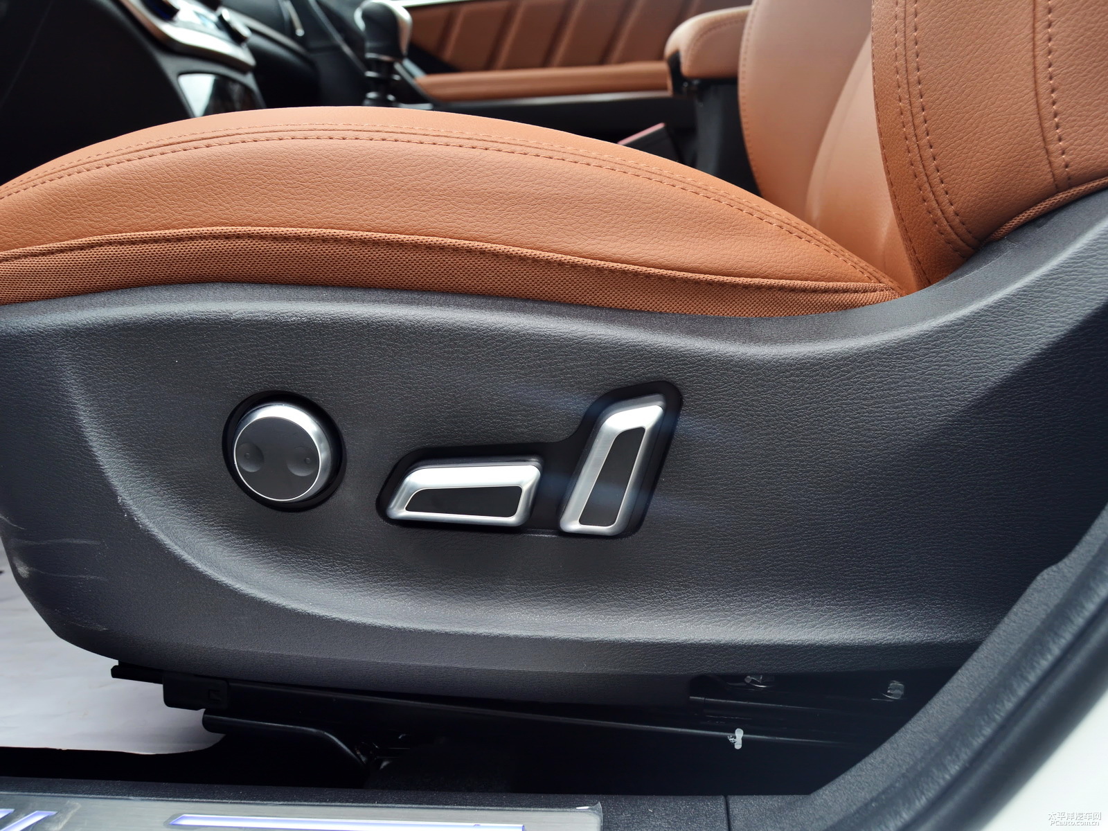 Oذ׹H6 Coupe΃(ni)DƬ