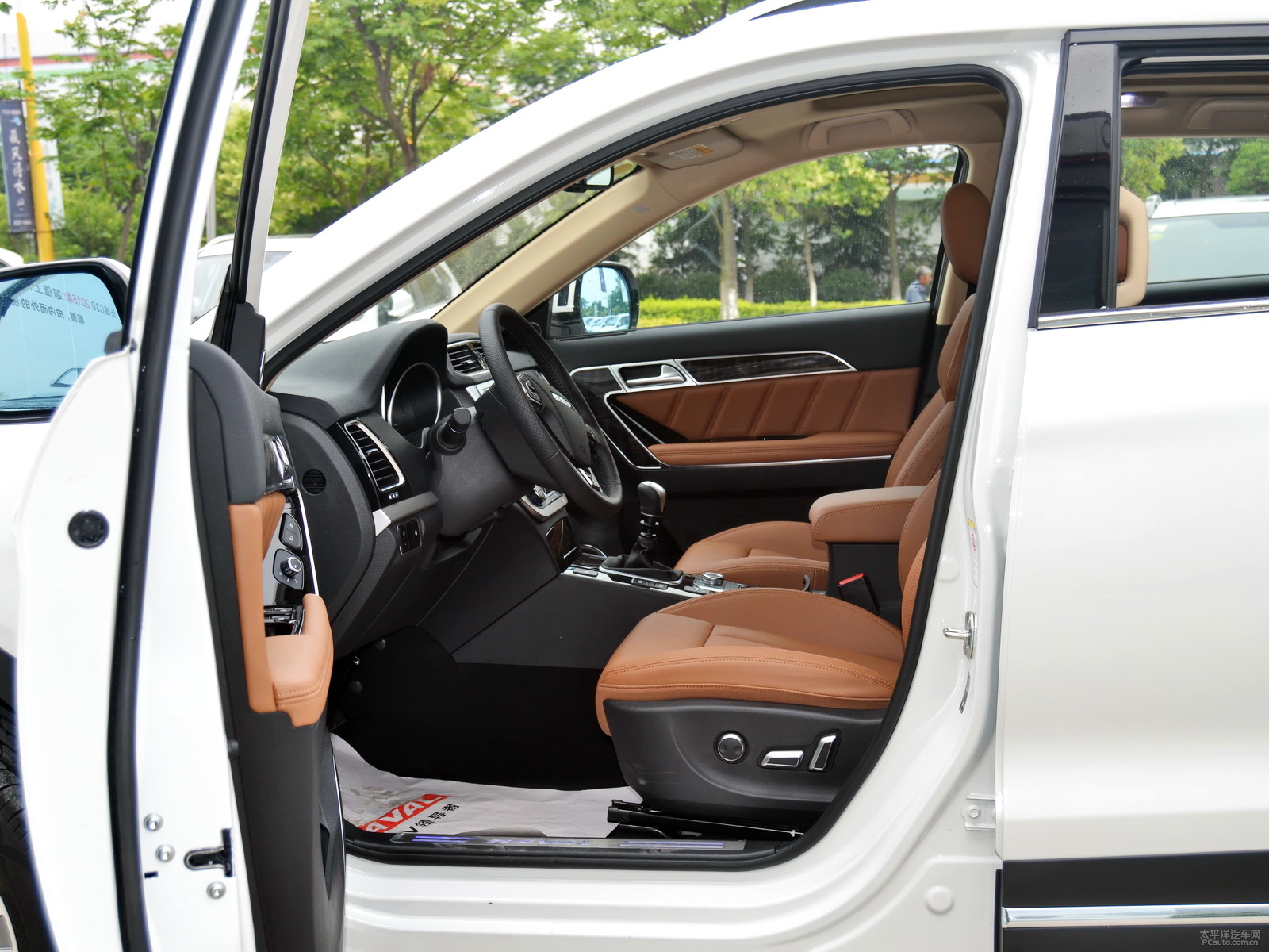 Oذ׹H6 Coupe{˿ggDƬ