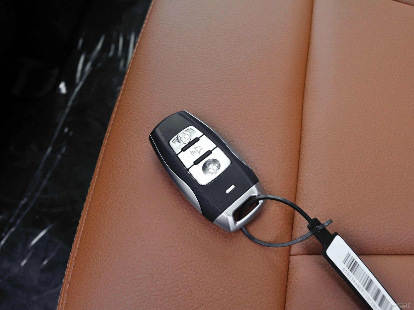 Oذ׹H6 Coupe(x)(ji)(x)(ji)DƬ