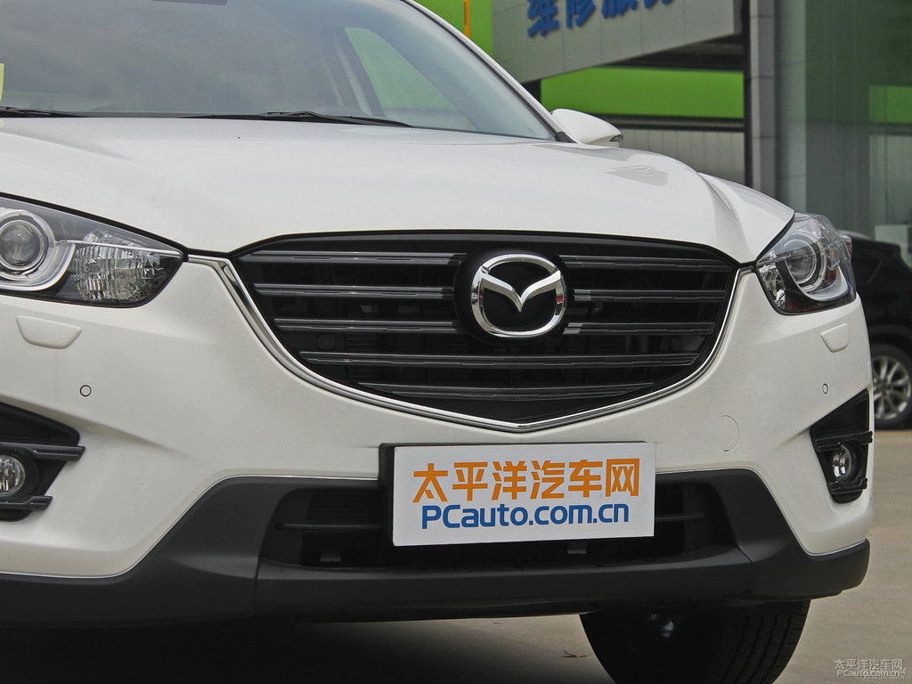 珠光白馬自達CX-5車頭外觀圖片