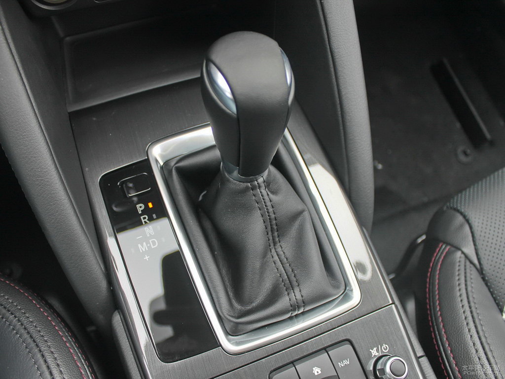 珠光白馬自達(dá)CX-5中控內(nèi)飾圖片