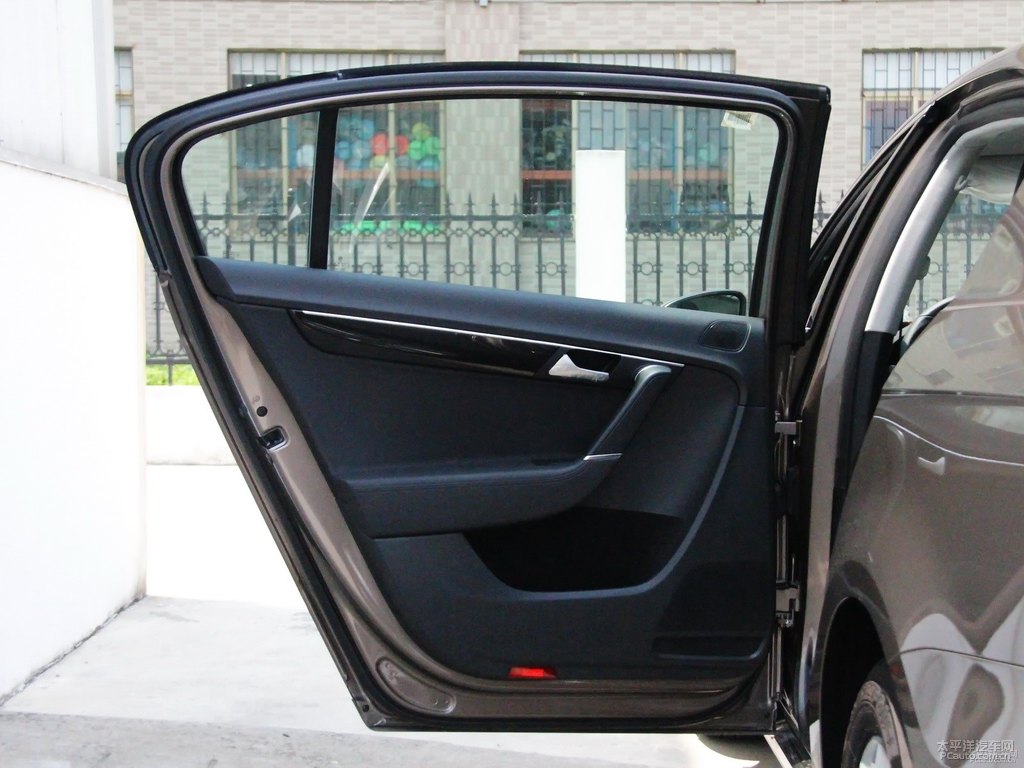 開(kāi)羅金邁騰車廂內(nèi)飾圖片