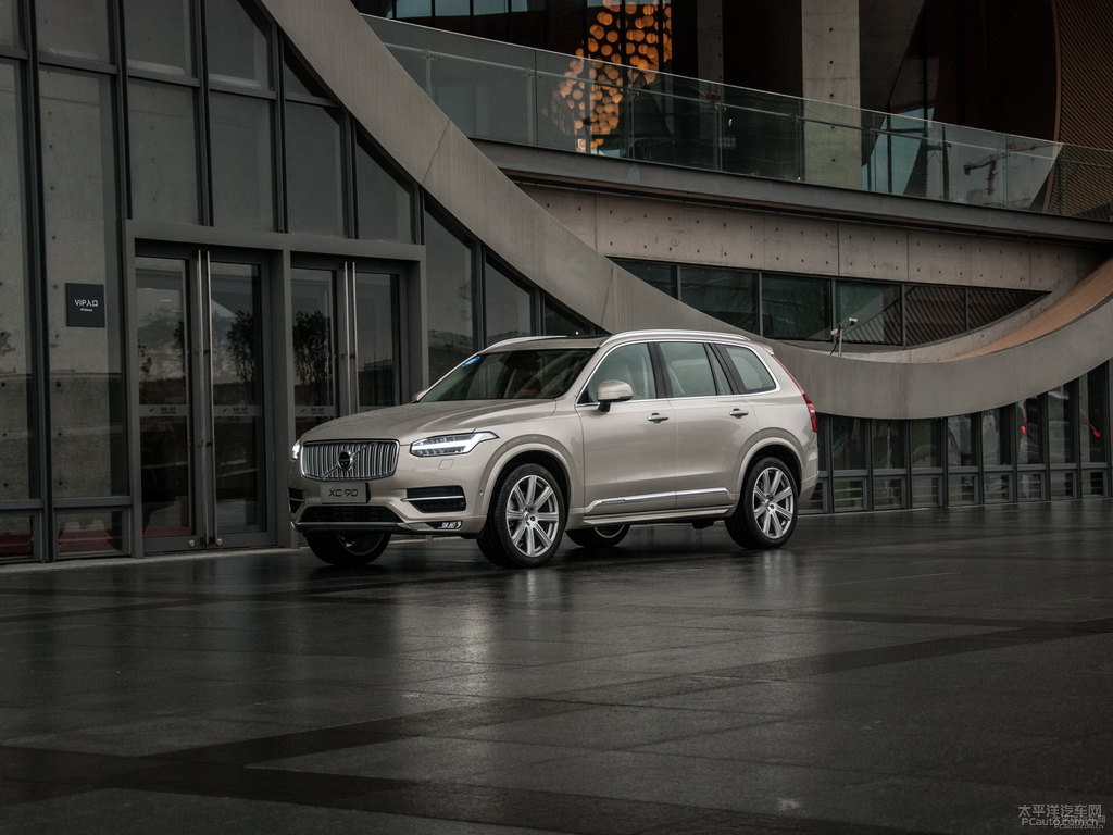 耀目沙沃爾沃XC90整車外觀外觀圖片