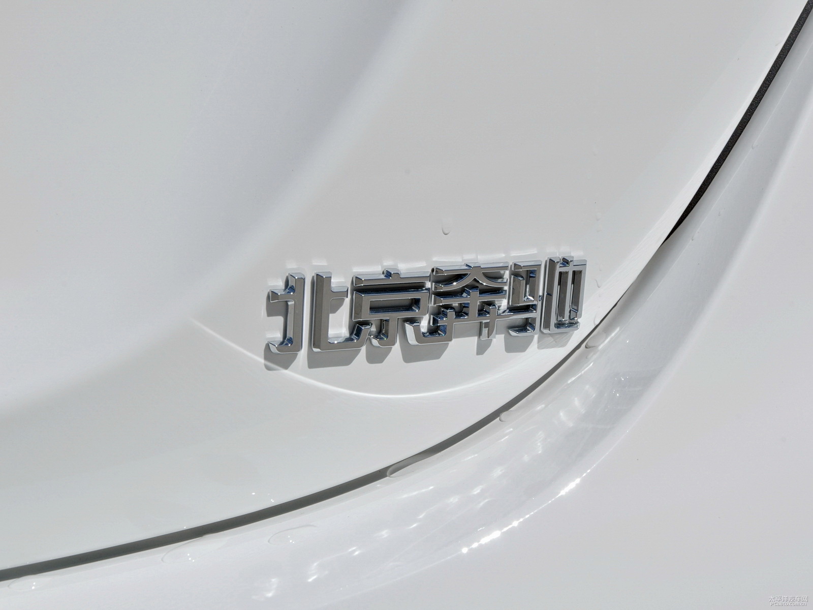 奔馳C級(jí)外觀高清大圖