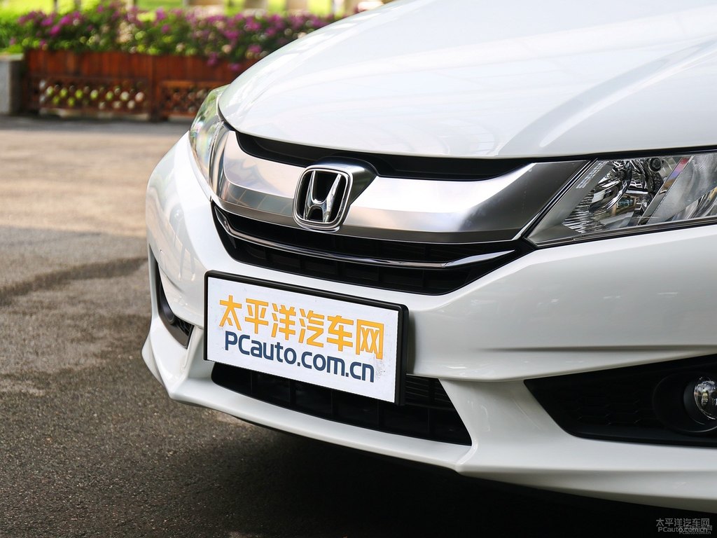 塔夫綢白鋒范車頭外觀圖片