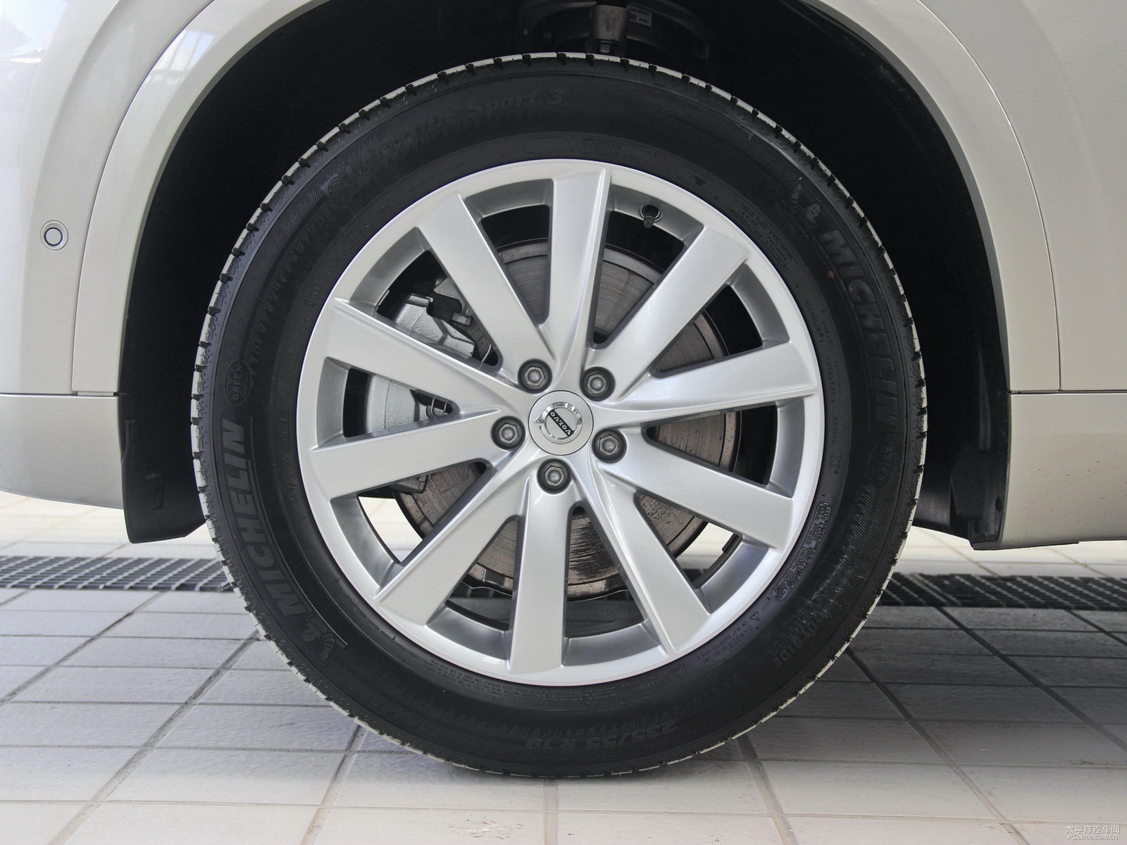 ҫĿɳ֠XC90܇^DƬ