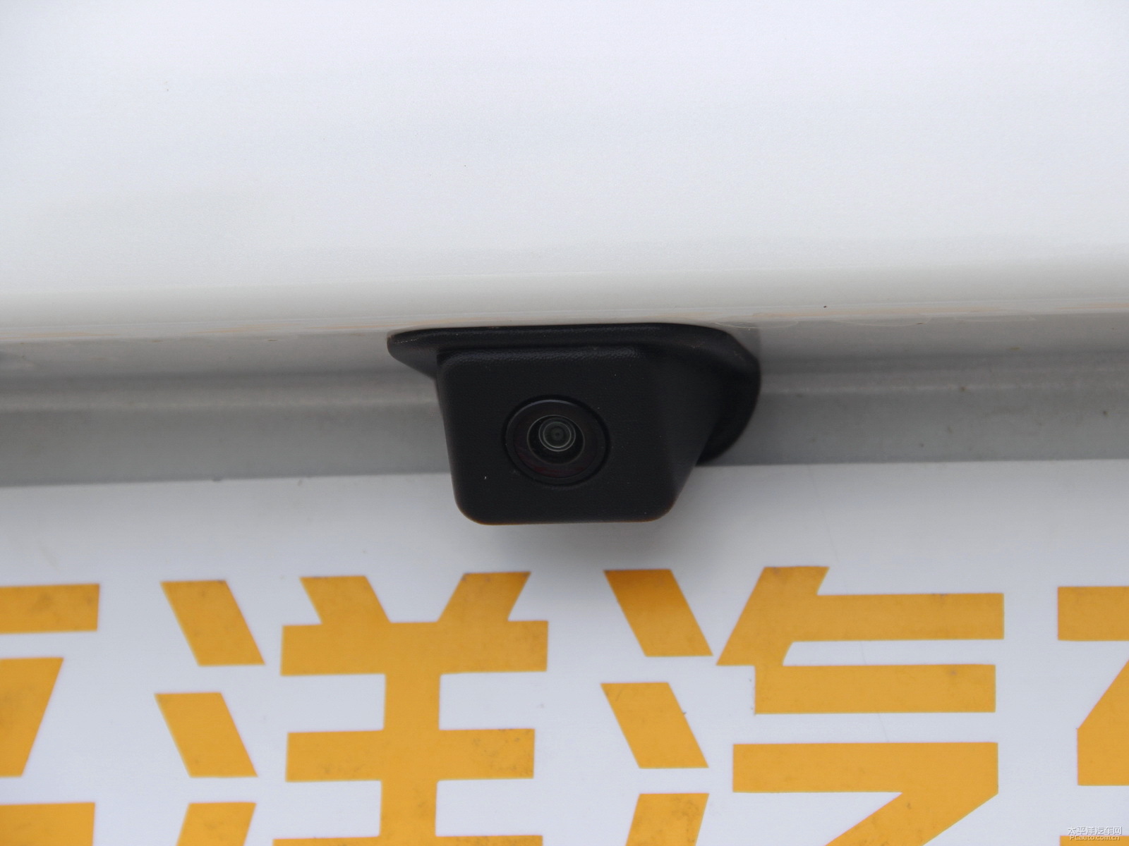 標(biāo)致308外觀高清大圖