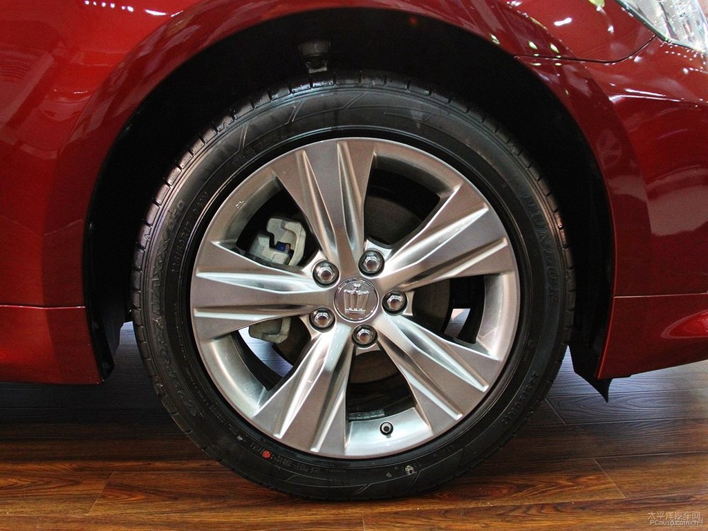 深紅云母色皇冠車身外觀圖片