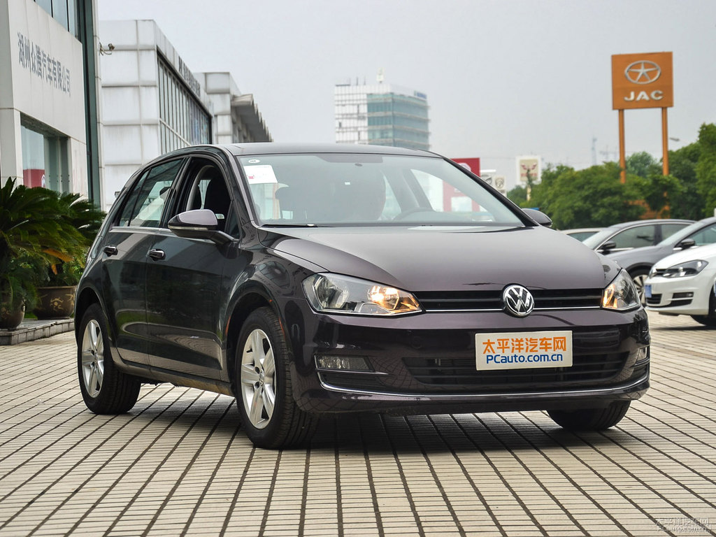 魅力紫高爾夫整車外觀外觀圖片