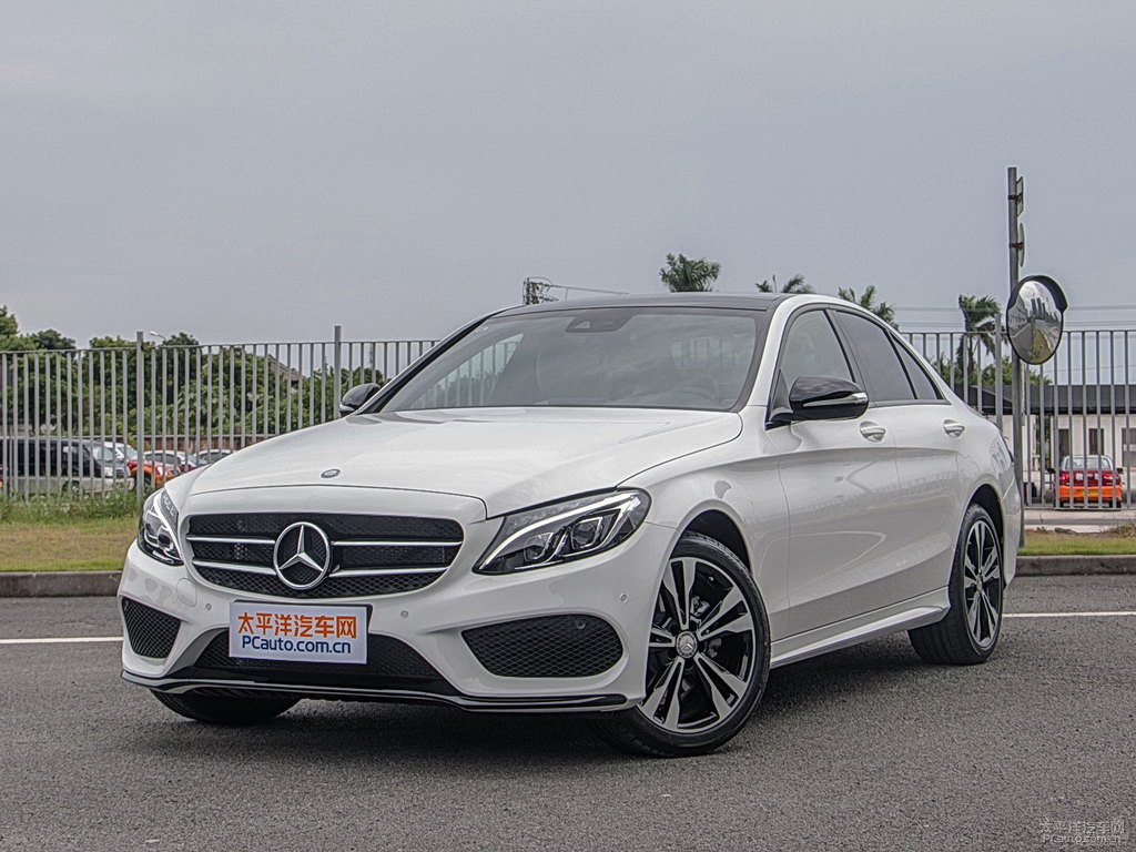 北極白奔馳C級(jí)整車外觀外觀圖片