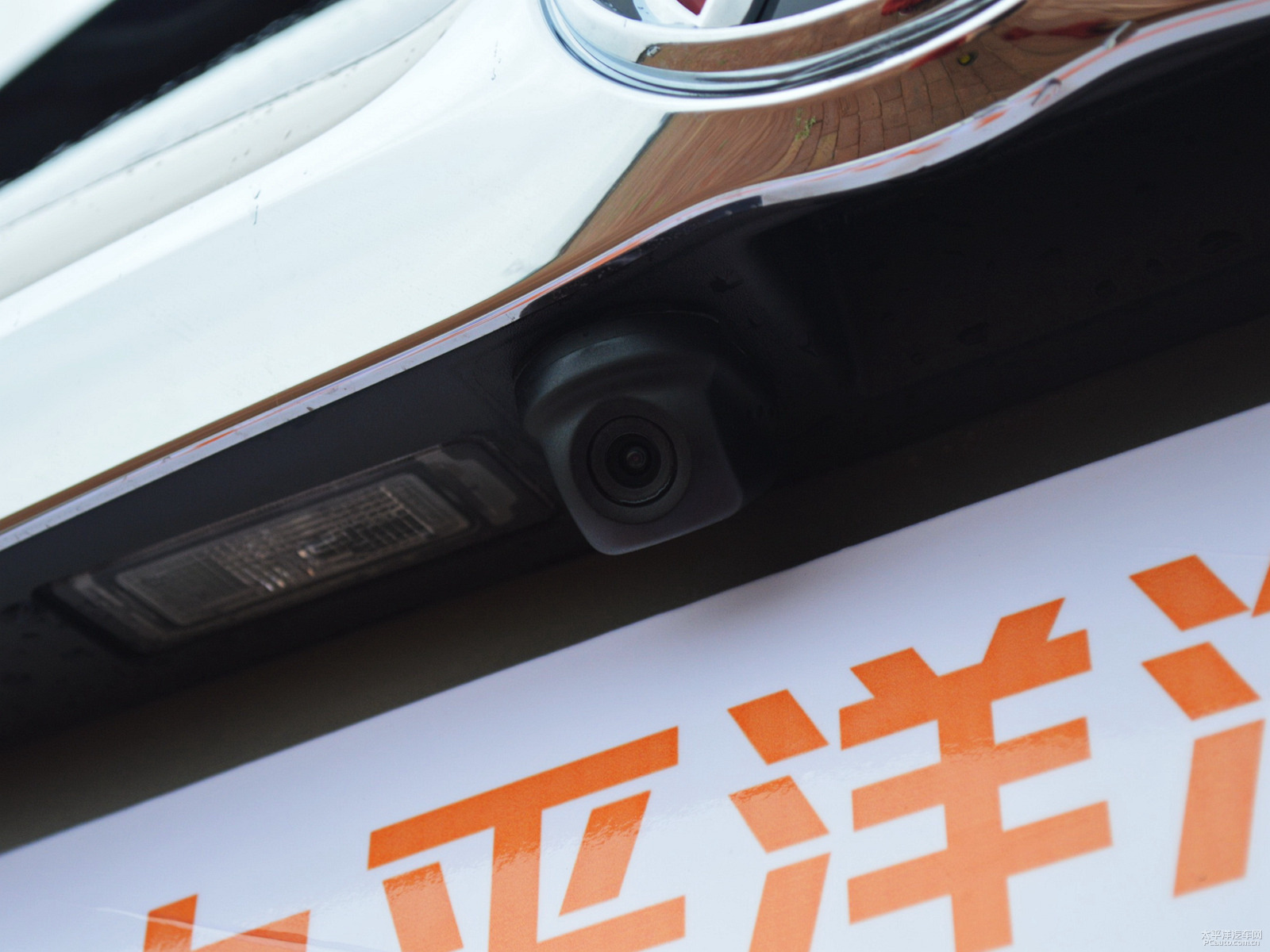 昂科威外觀高清大圖