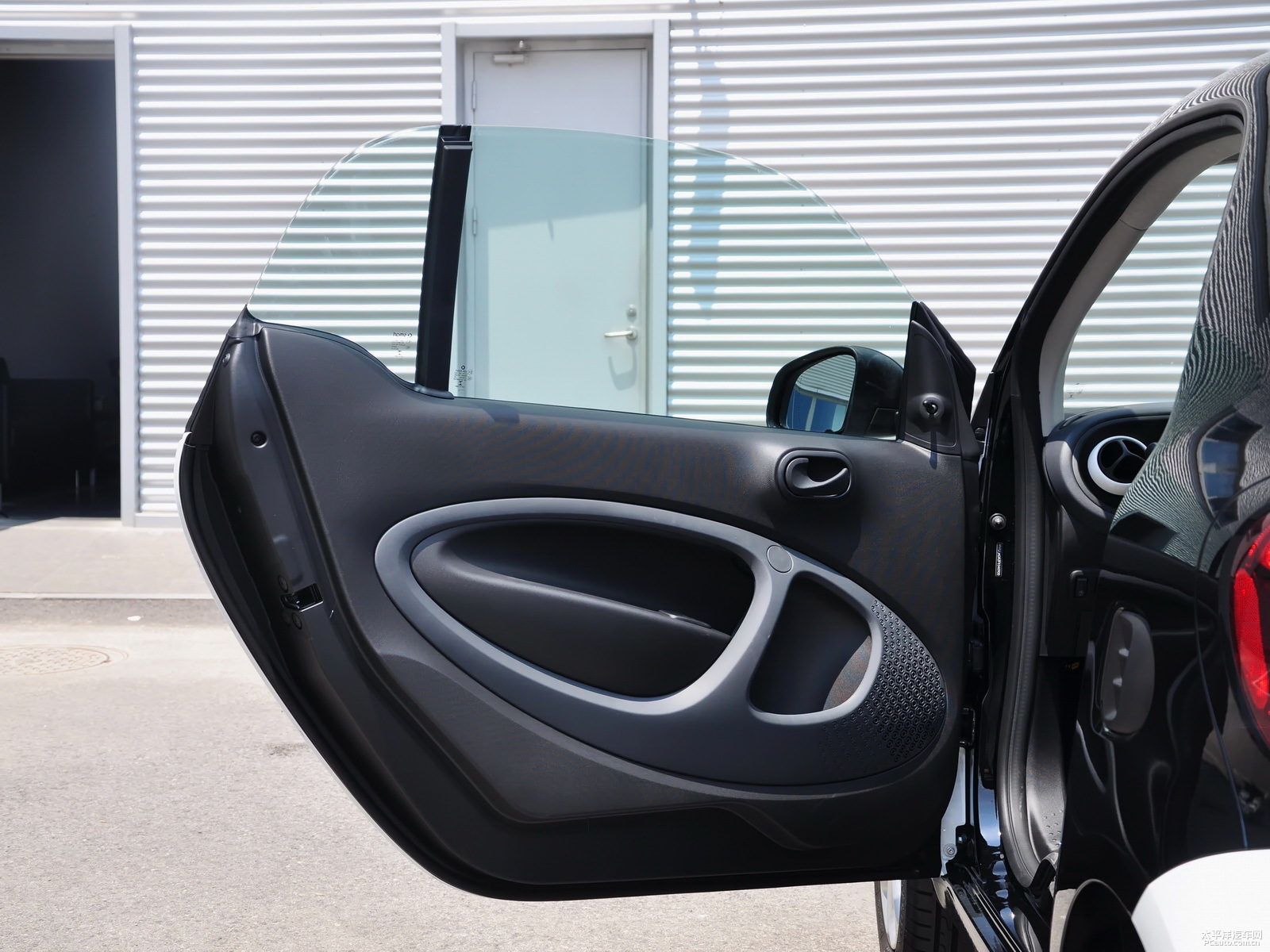 ˮsmart fortwo܇(ni)DƬ