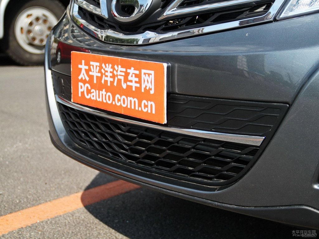 細沙銀傳祺GS5車頭外觀圖片