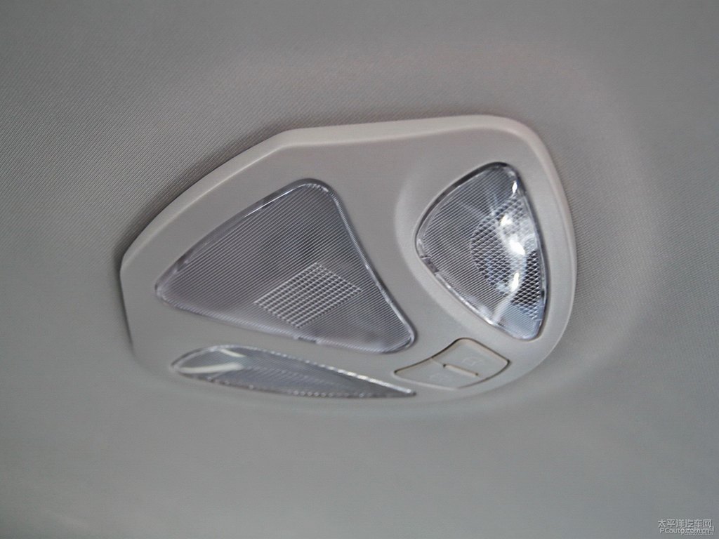 細沙銀傳祺GS5車廂內(nèi)飾圖片