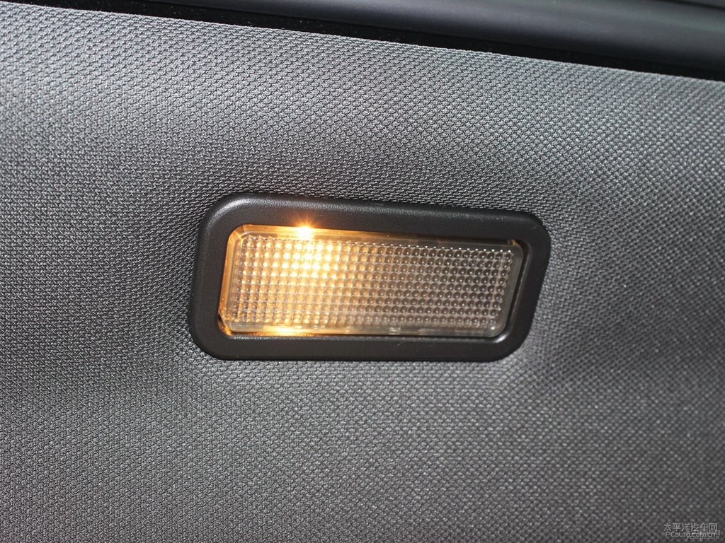 南海藍(lán)陸風(fēng)X7車廂內(nèi)飾圖片