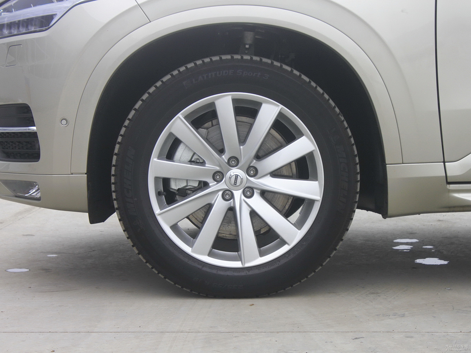 ҫĿɳ֠XC90܇^DƬ