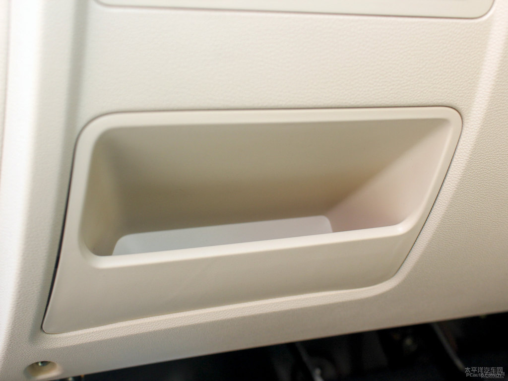 珍珠白逸動儲物空間空間圖片