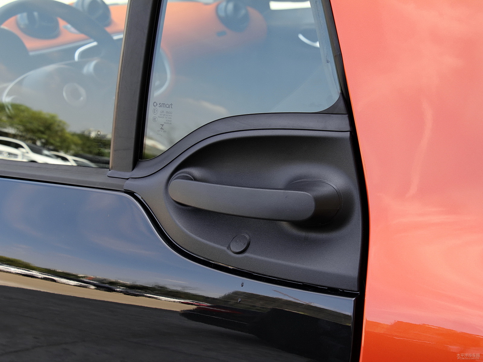 ҹsmart fortwo܇^DƬ