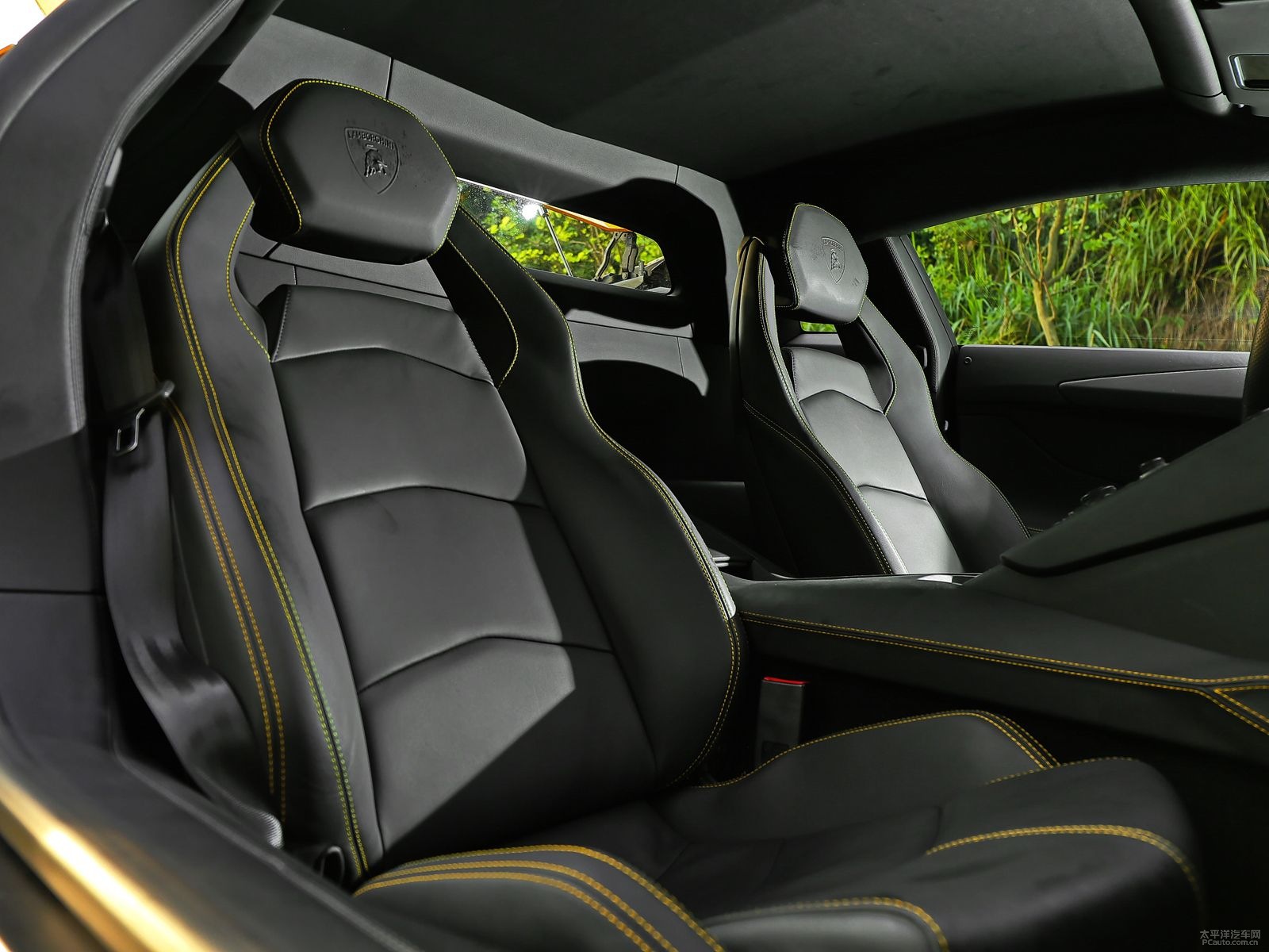 SɫAventador΃(ni)DƬ