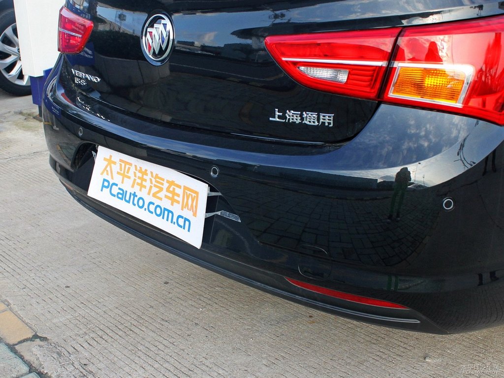 珍珠黑威朗車(chē)尾外觀(guān)圖片